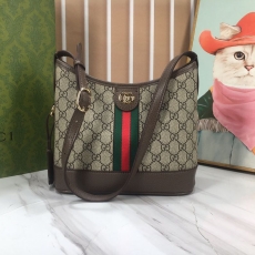 Gucci Shopping Bags